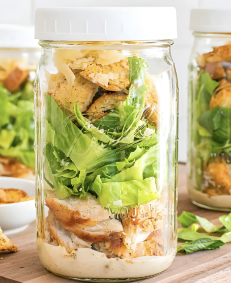 Salada caesar no pote